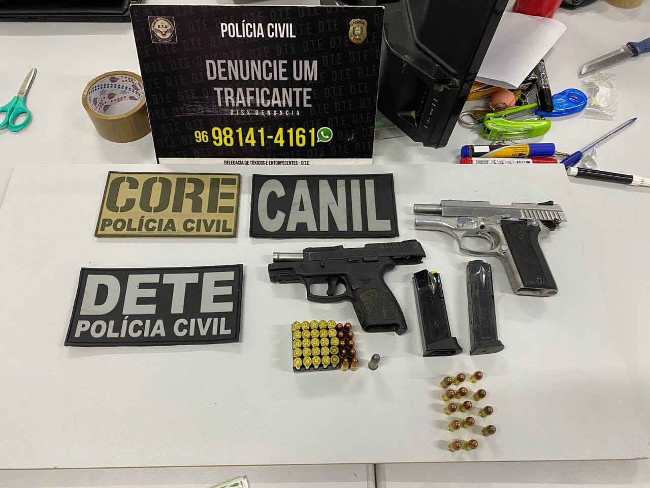 EM SANTANA, POLÍCIA CIVIL PRENDE DOIS LÍDERES DE GRUPO CRIMINOSO ACUSADOS PELA PRÁTICA DOS CRIMES DE HOMICÍDIO, ROUBO E TRÁFICO DE DROGAS